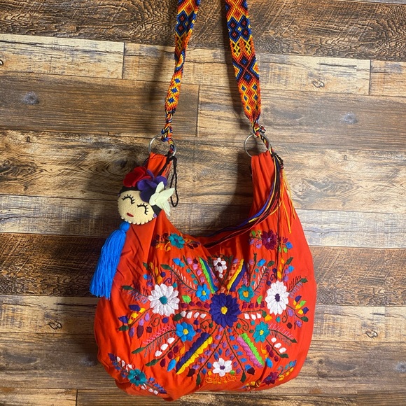 Traditional Embroidered Bag with Tassels. - Picture 3 of 6
